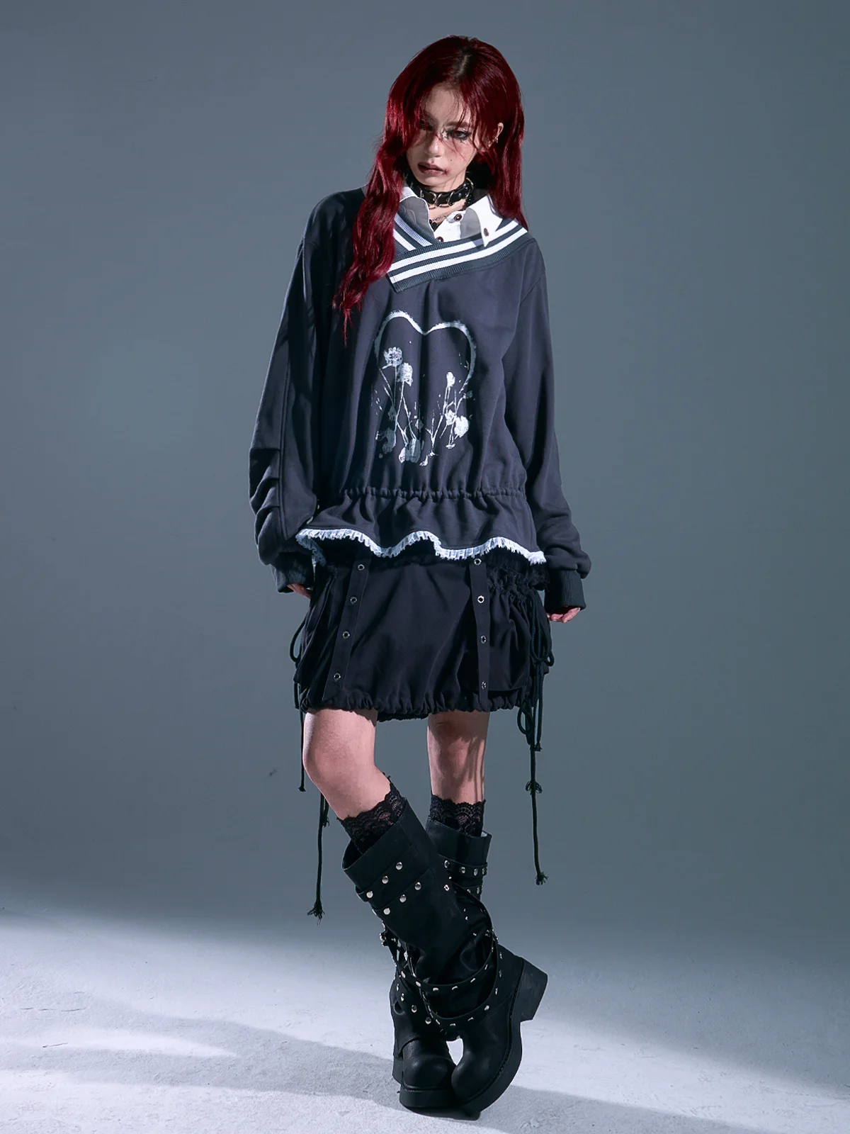 

Retro Punk Asymmetric Loose Sweatirt Women's Upper Body with Dstring Floral Print Turn-down Collar Fake Two-Piece Design
