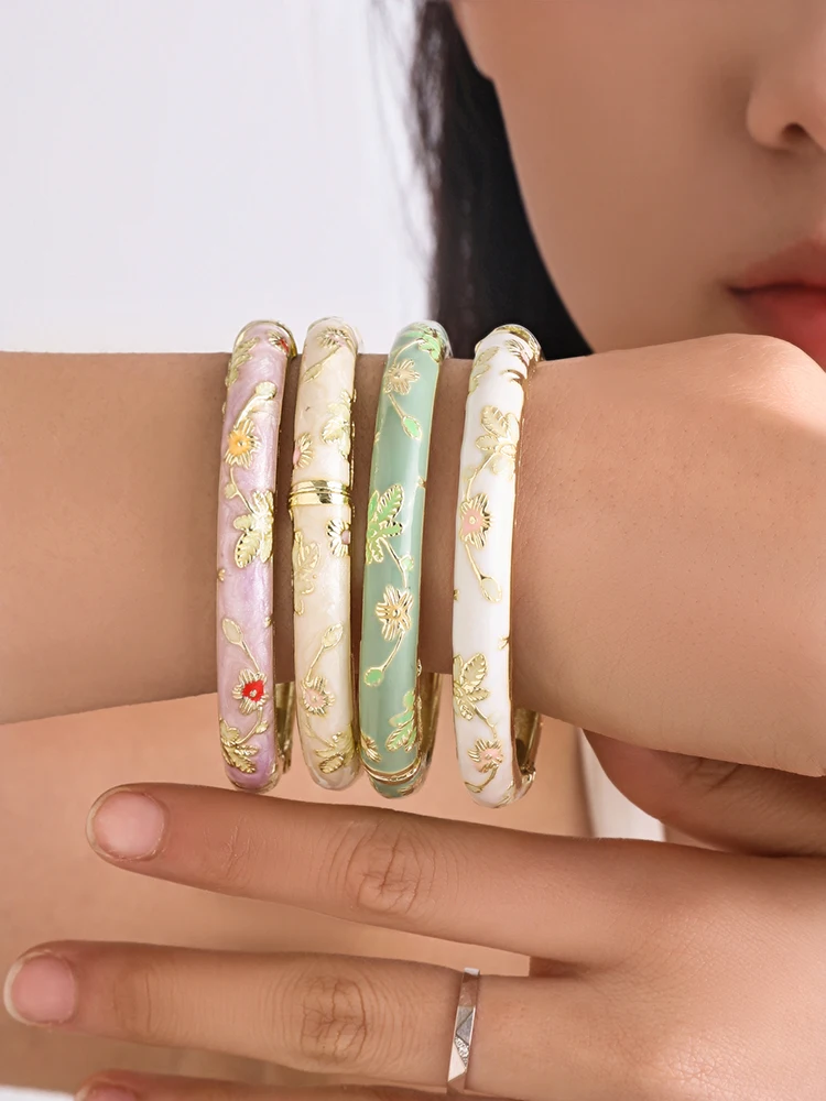 FTCY Vintage Feines Kleines Blumen-Armband-Set für Frauen Ethnischer Stil Goldfarben Beschichtete Cloisonné-Armreifen Luxus-Schmuckgeschenke – Detail 5