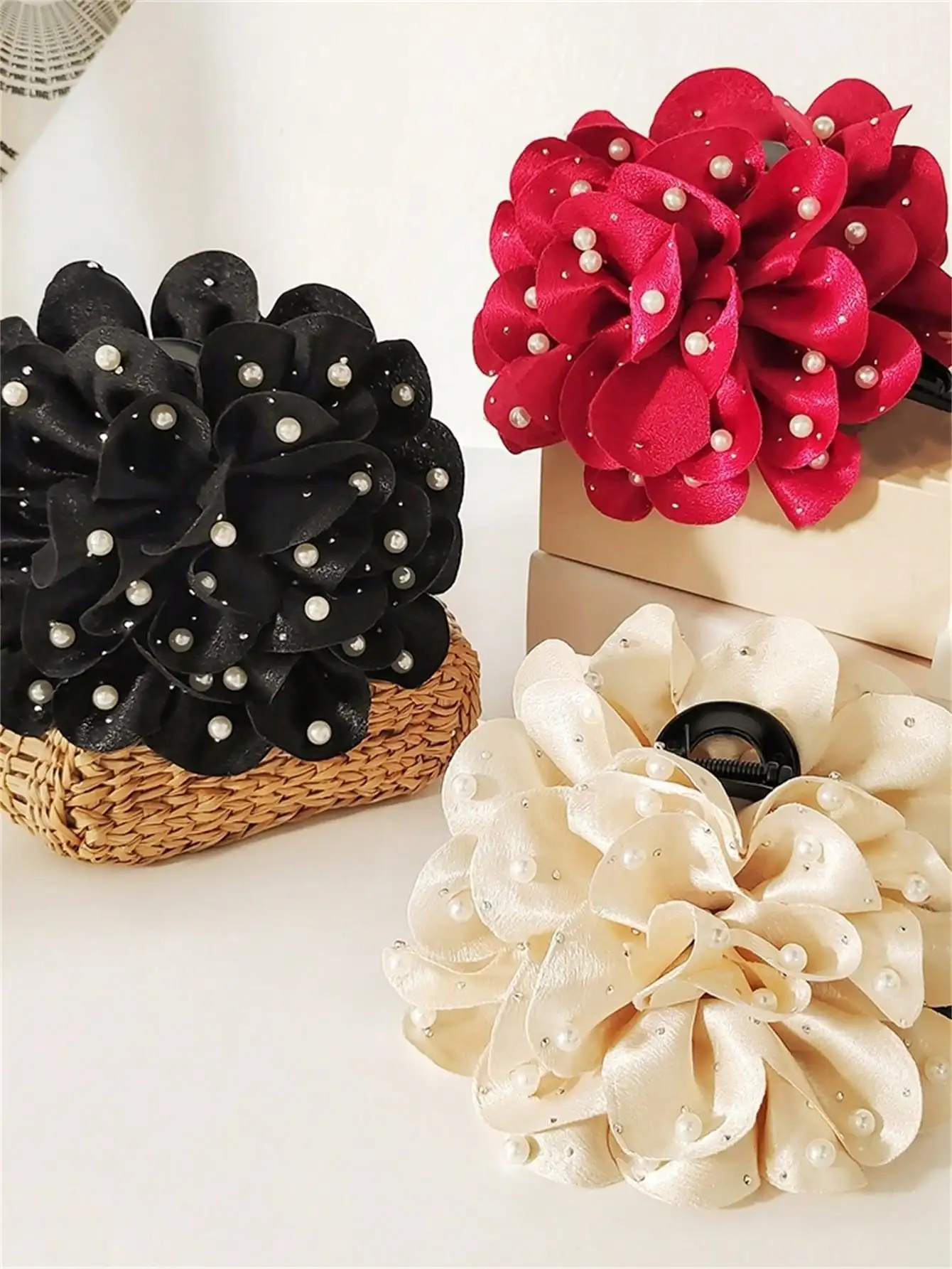 1 women\'s spring new beads full of Stars large elegant flower grab clip hair clip hair accessories net red ponytail hair clip