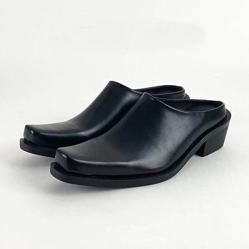 2026 Summer Summer New Outdoor Casual Leather Cross Cool Slippers Men Round Toe Slip On Straw Weaving Sole Beach Comfort Mules