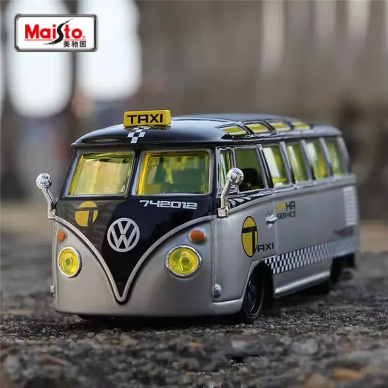 

Модель автомобиля из сплава в масштабе 1:25 Volkswagen VAN SAMBA, литой металлический автомобиль, игрушечный автобус для путешествий, модель автомобиля с высокой симуляцией, коллекционный подарок