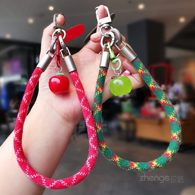 

Ремешок для мобильного телефона рождественской серии для женщин на осень и зиму, новый стиль, плюшевая мода, универсальный против потери