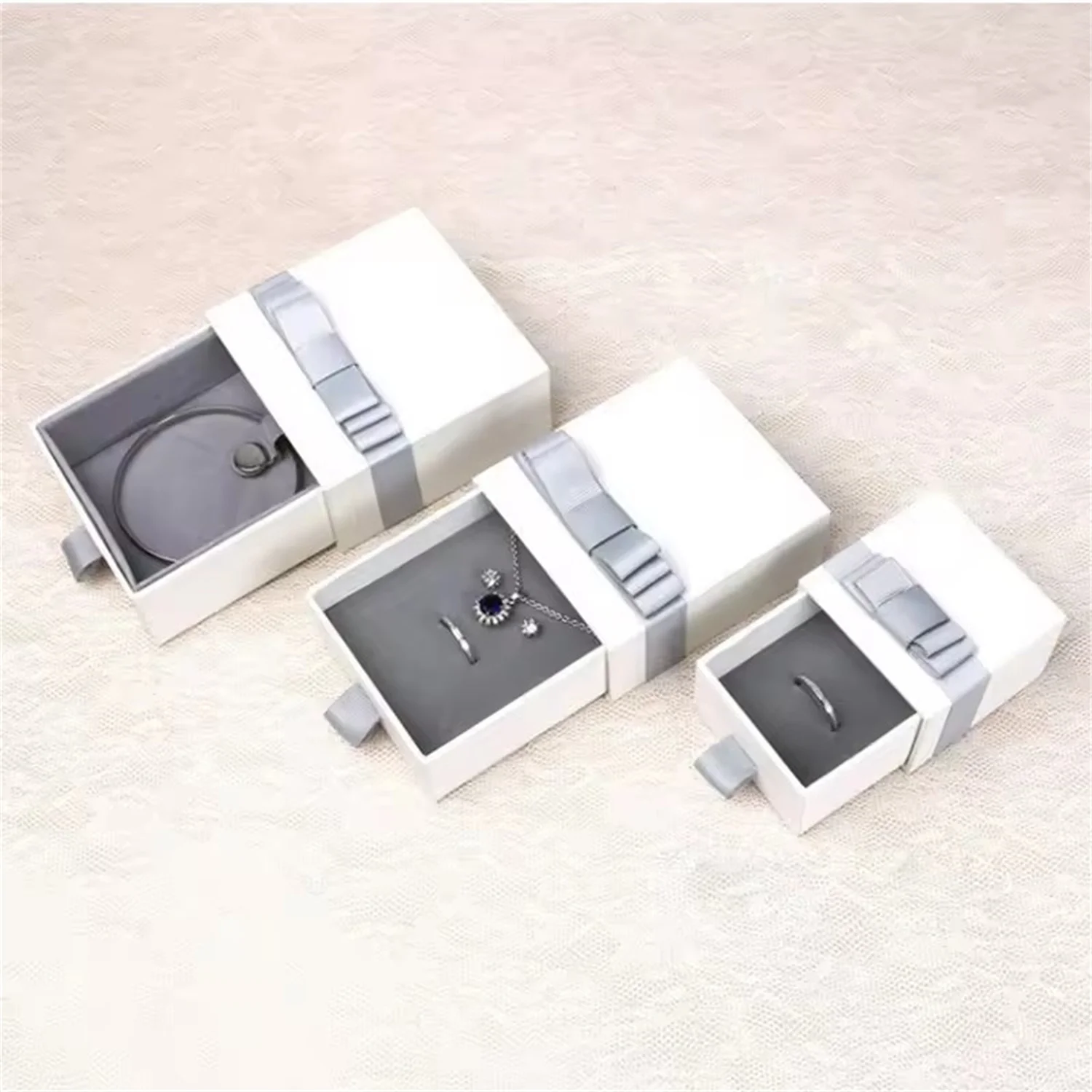 

24pcs Jewelry Ring Earrings Necklace Organizer Box with Gray Bowknot Wedding Traval Business Portable Drawer Boxes