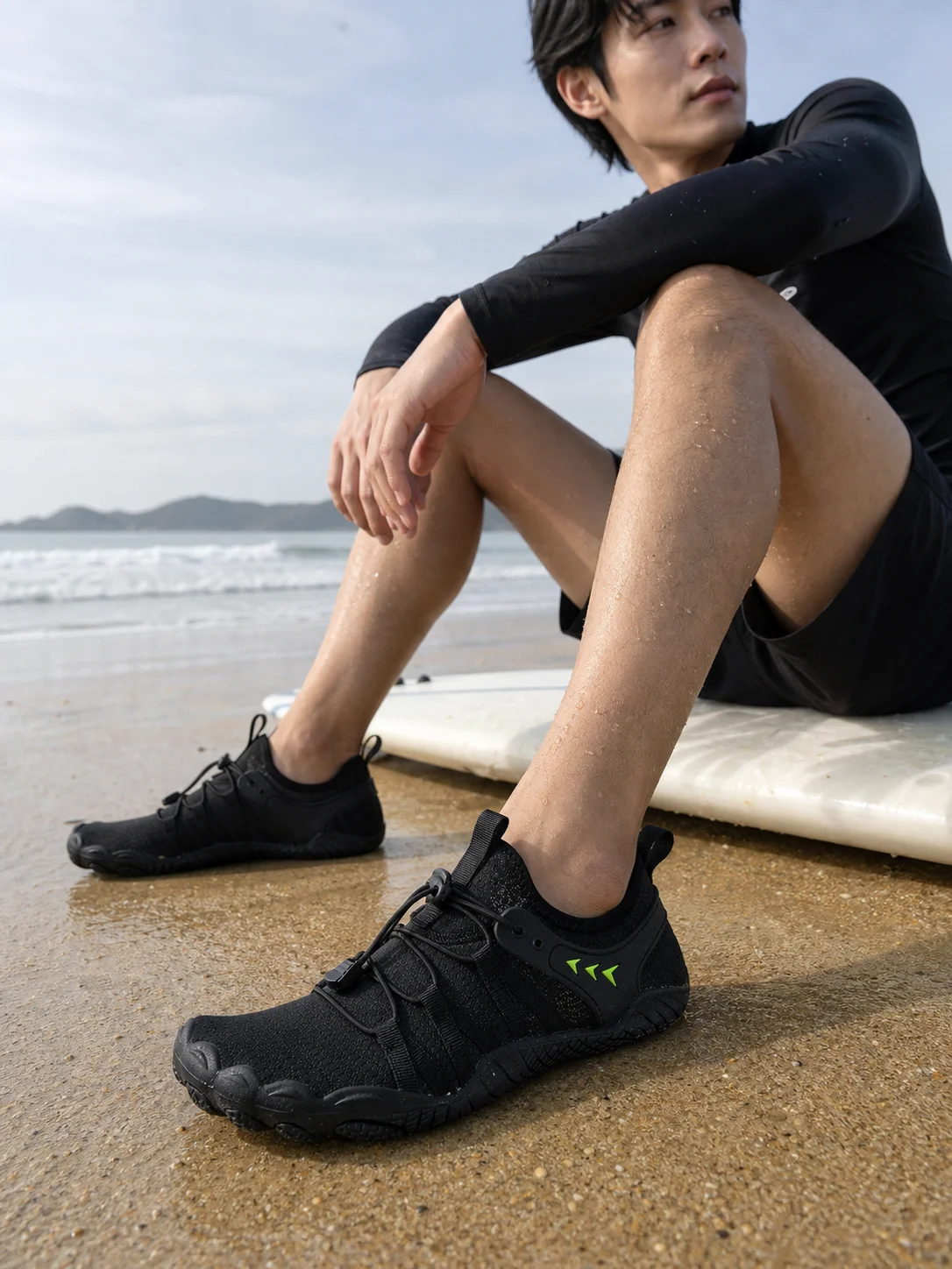 Men'S Shoes Vibram - รองเท้าดำน้ำ รองเท้าชายหาดกันลื่น รองเท้าวิ่งแห้งเร็ว ระบายอากาศได้ดี ทนทานต่อการสึกหรอ อุปกรณ์กลางแจ้งสำหรับการเดินป่าในทะเลสาบ