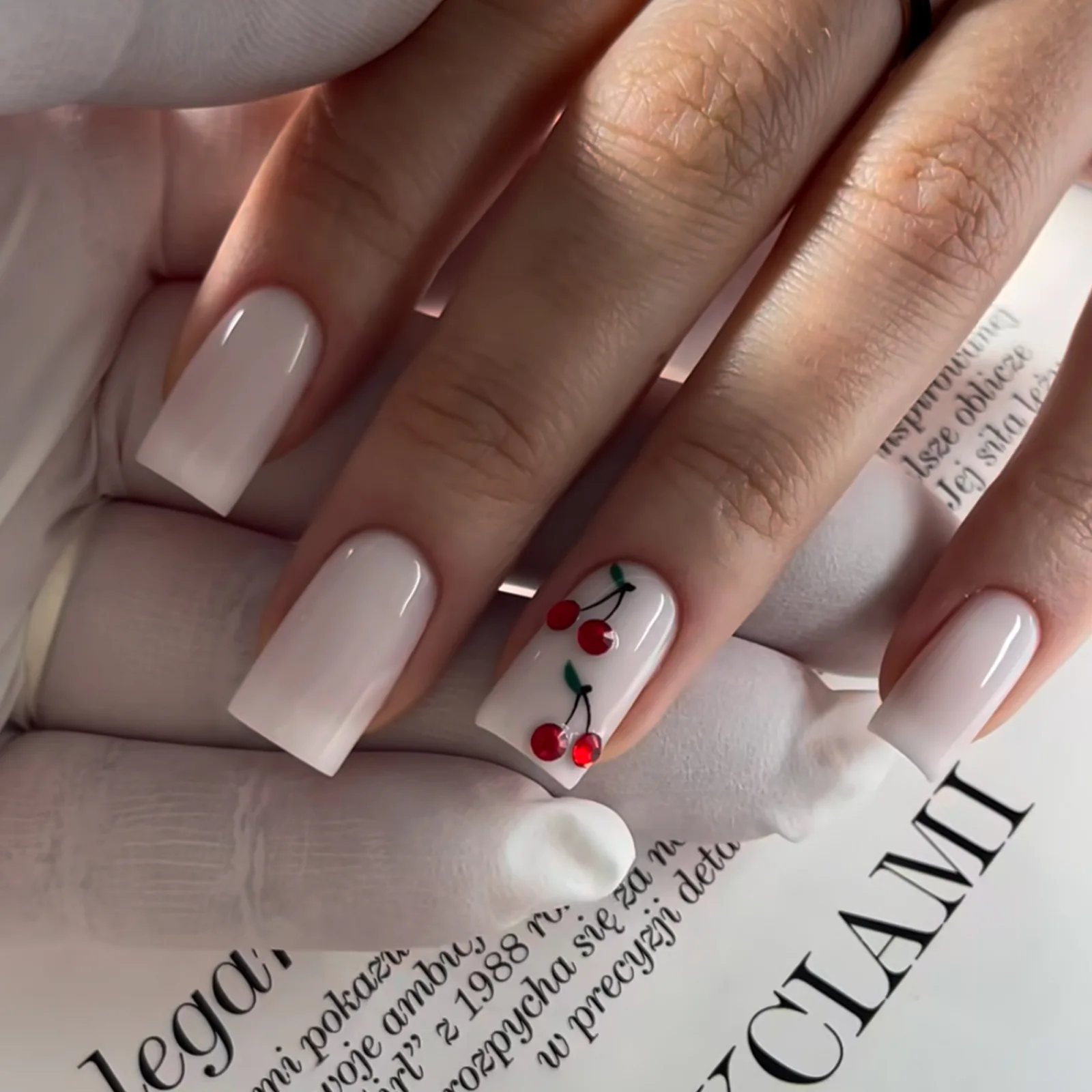 24 قطعة أظافر صناعية ملونة غطاء كامل أظافر وهمية أنيقة الوردي التدرج بريق الفرنسية الأظافر الطويلة قصيرة أظافر صناعية اضغط على الأظافر