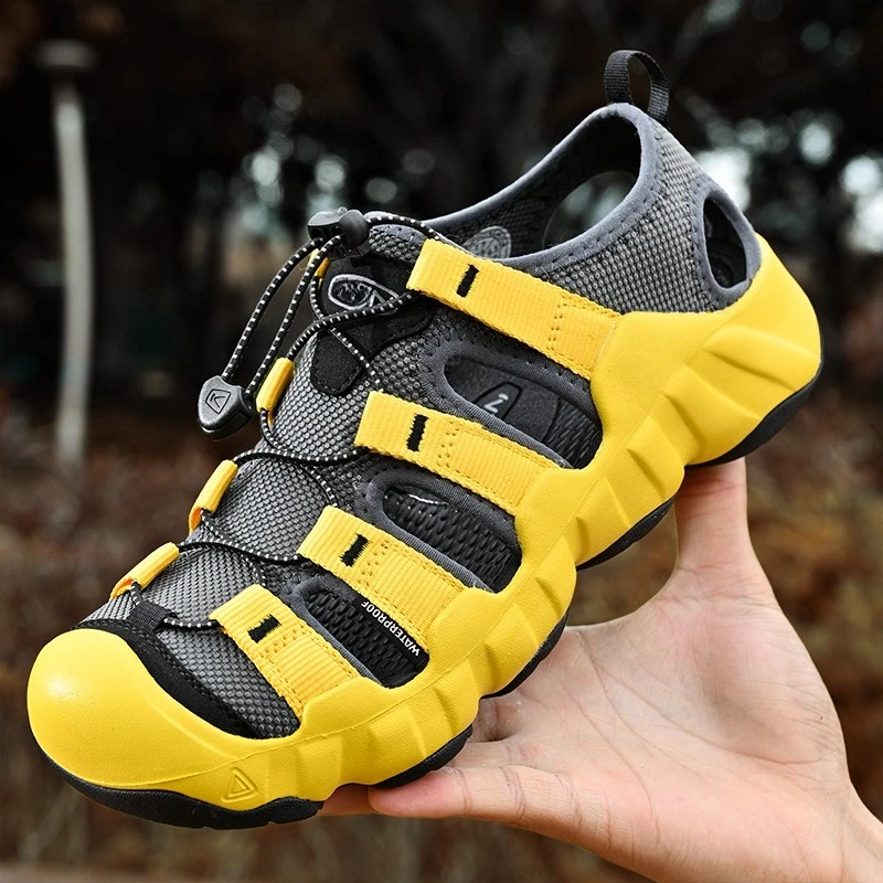 Men's Closed-Toe Beach Sandals Couple Shoes Size 36-45 Breathable EVA Sole Water Sports Shoes Anti-Slip Outdoor Hiking Sandals