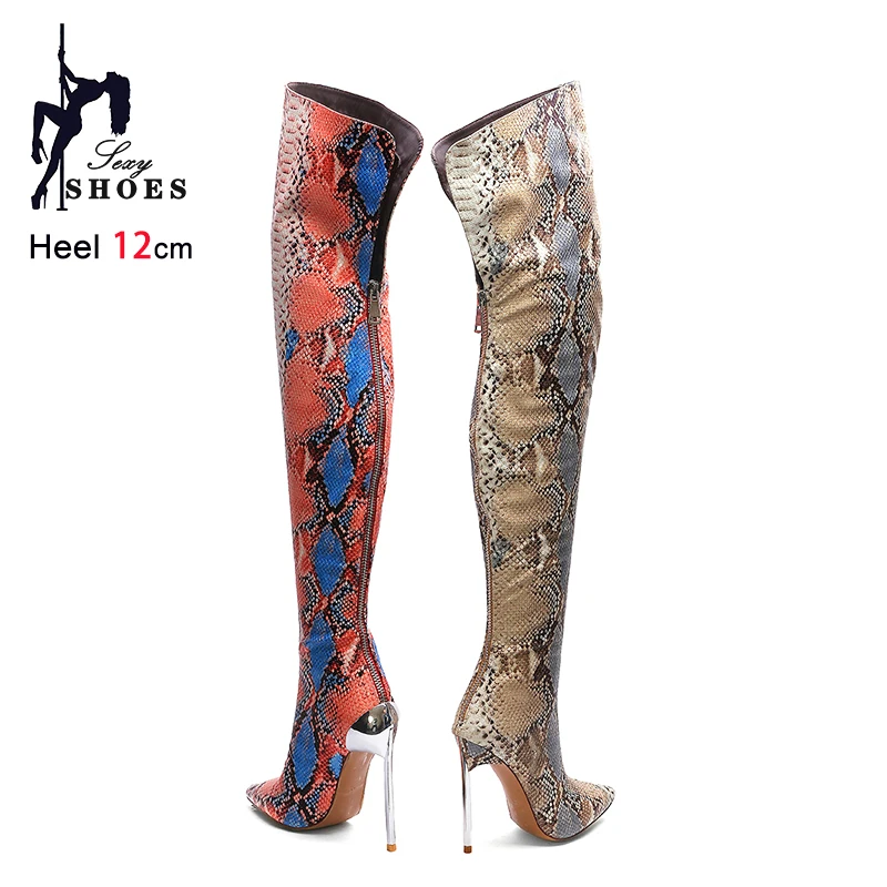 

Сексуальные остроконечные сапоги выше колена для вечеринок в ночном клубе, женская тонкая зимняя обувь больших размеров, длинные сапоги со змеиным узором, женские высокие каблуки 12 см