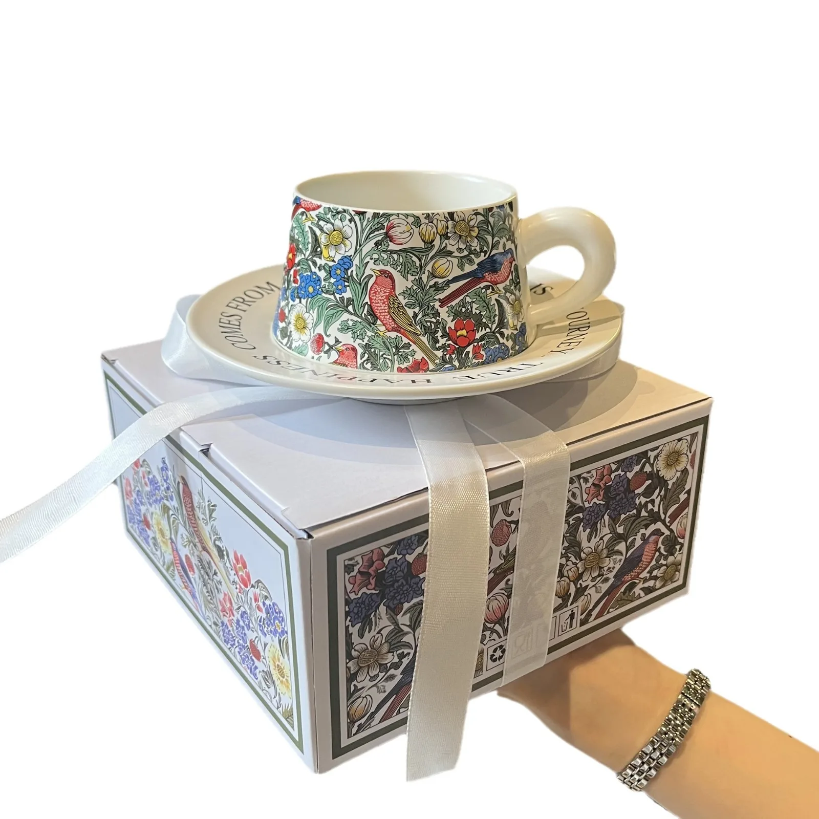 Vintage Designs Ceramic Coffee Art Cup with Saucer for Latte Cappuccino Espresso Tea Coffee Cup Set for Breakfast Home Kitchen