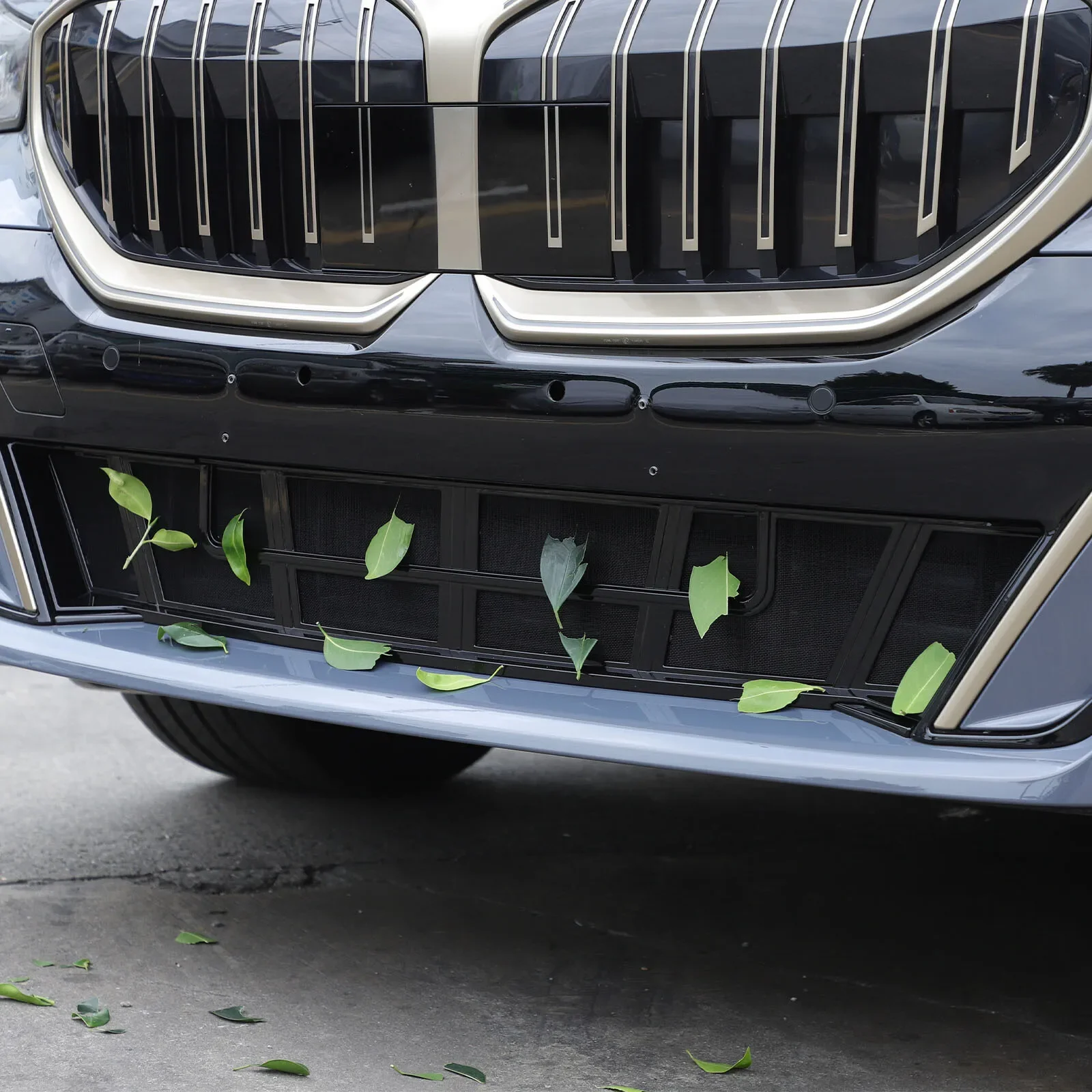 

ABS Car Front Grille Air Intake Dust Filter Trim Car Accessories For BMW 5 Series I5 G60 2024-2026 (Suitable for Sports Version）