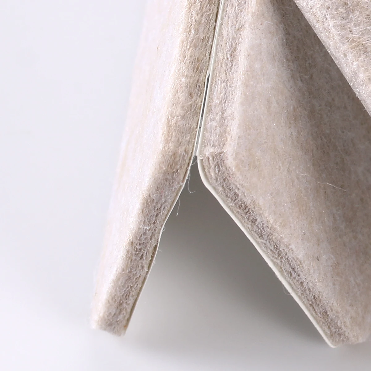 

4Pcs Furniture Floor Protector Pads Heavy-Duty Felt Pads for Table Chair Scratch Resistant Noise Reducing Hardwood Ceramic Tile