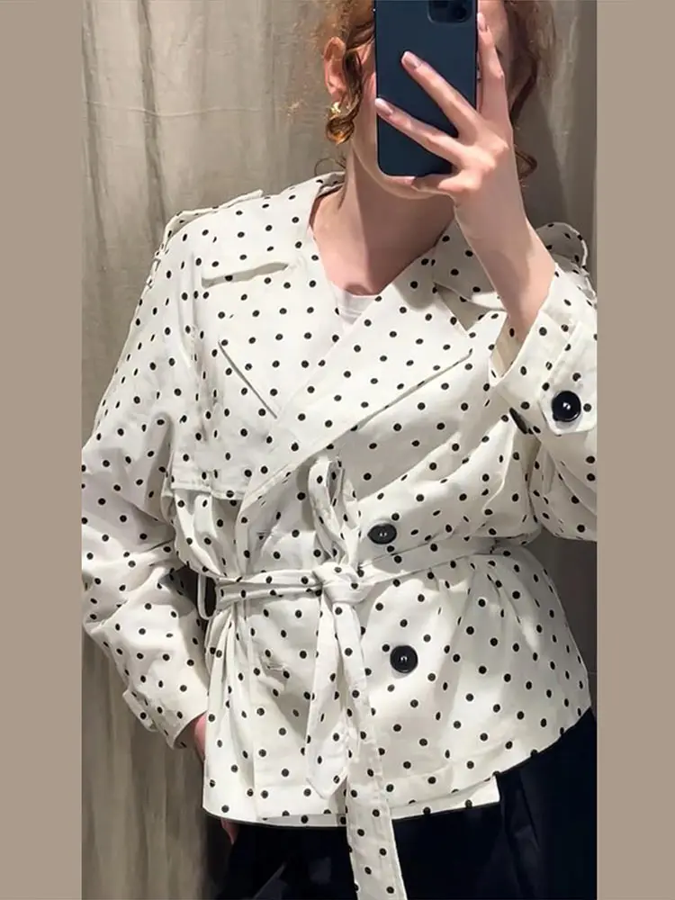 Gepunkteter Trenchcoat mit Gürtel für Damen, Streetwear-Stil, Reverskragen, Langarm, Doppelreihig, Schlanker Schnitt, Windbreaker, Schicke Damenjacke, Neue Oberbekleidung – Detail 5