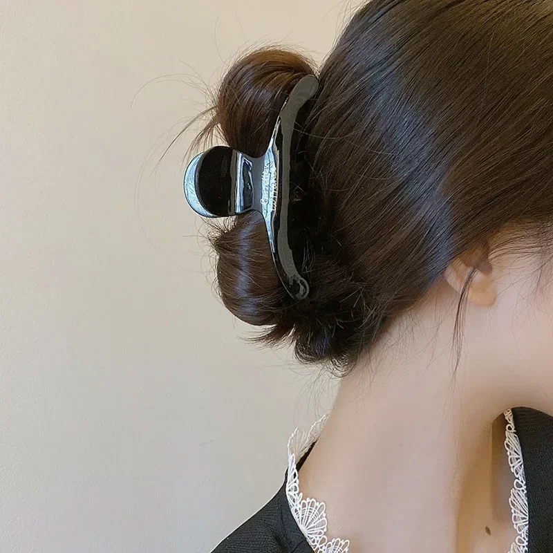 New Fashion acetato Back Spoon Pan Hair Clip Shark da donna High End Retro Simple Hair Clip accessori Light Luxury Grab Clip