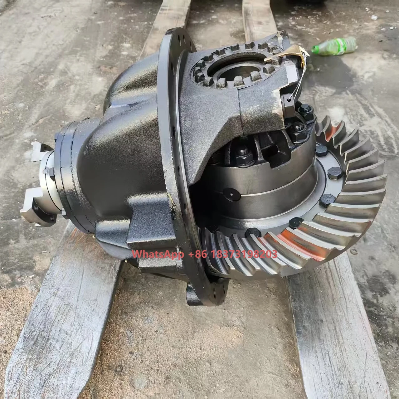 

Wheel loader ZL50 differential assembly 86958836 860158422 860322706