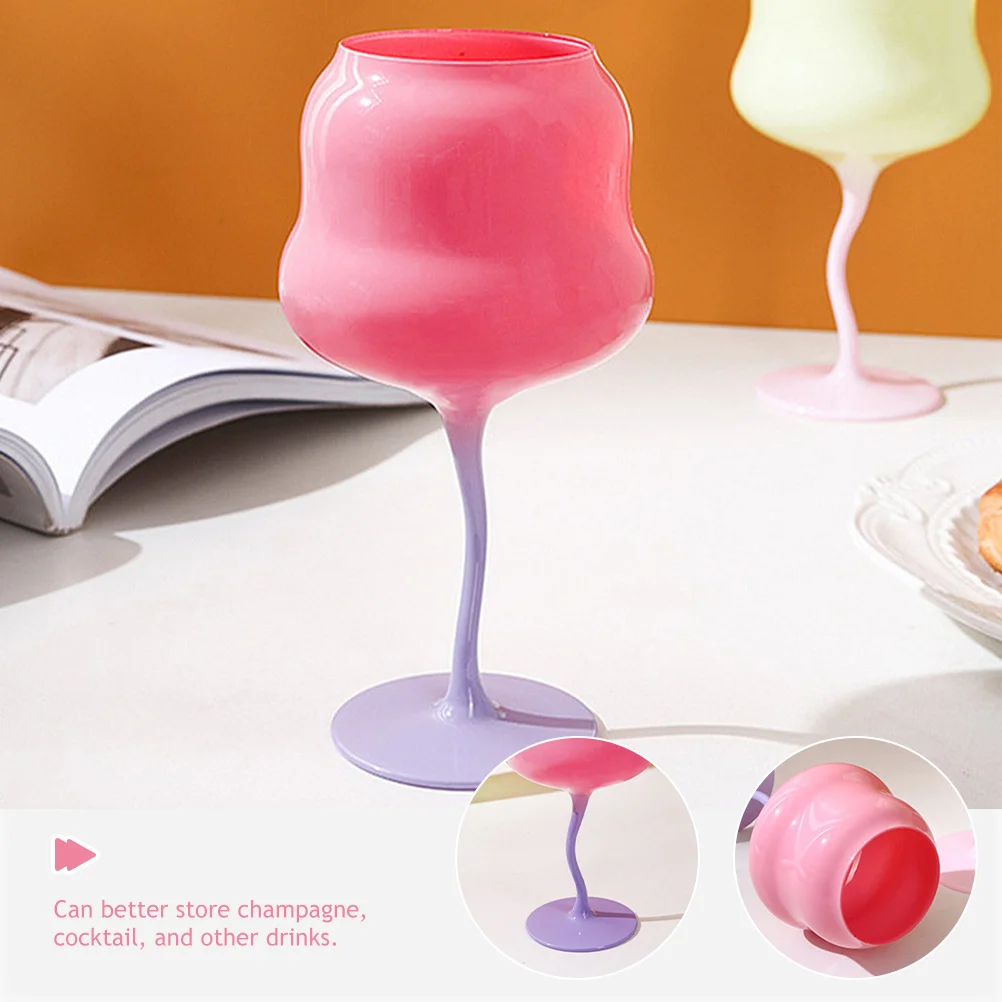 كأس وردي جميل ذو سطح أملس كوب كوكتيل تصميم فريد من نوعه أدوات شرب منزلية للحفلات ذات سعة معتدلة وقابلة لإعادة الاستخدام