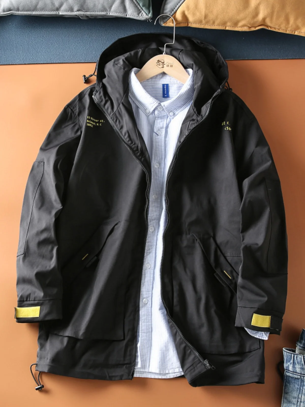 

Весенняя новинка: мужская повседневная спортивная куртка для активного отдыха, средней длины, с капюшоном, больших размеров, комфортная, теплая, на молнии, верхняя одежда