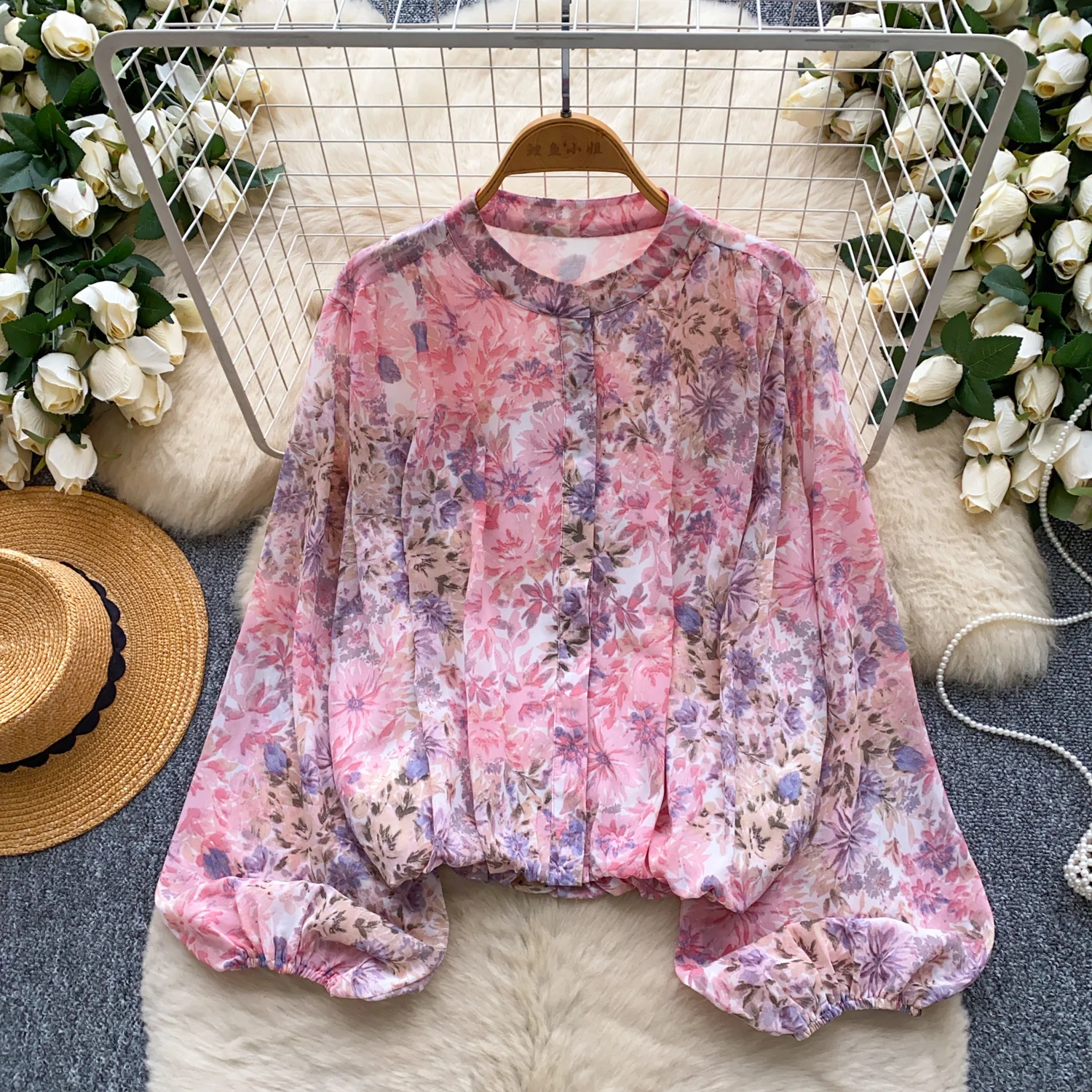 

French Style Vintage Royal Style Floral Print Shirt Autumn New Casual Loose Coats Good-looking Lantern Sleeve Chiffon Shirt