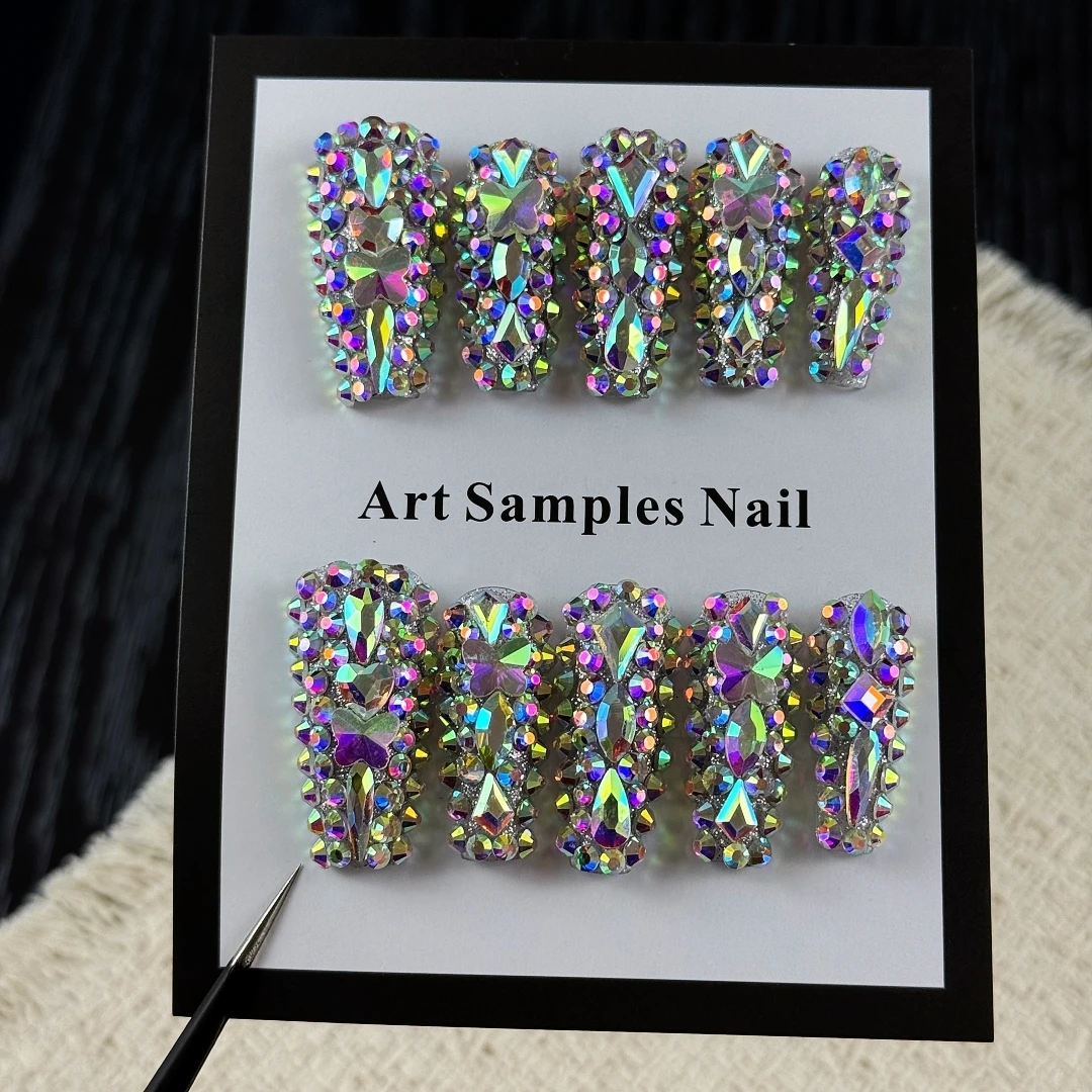 10pcs high-end Punk-style junk item, hand-painted three-dimensional heart-shaped diamond, dazzling with multiple brilliant diamo