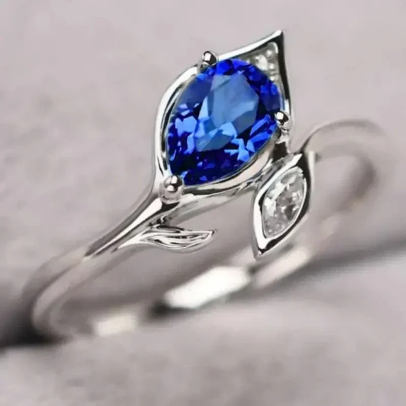 2024 Bright Blue Zirconia Ring Lady Chic Fashion Finger Jewelry for Engagement Trendy Silver Color Accessories for Wedding