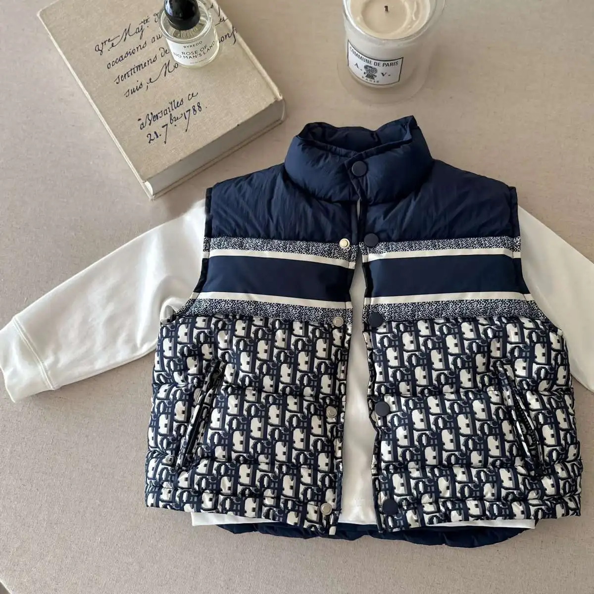 Autumn Winter Children Thicken Cotton Vest Boy Infant Sleeveless Embroidery Letter Tops Girl Baby Cotton Solid Fashion Waistcoat