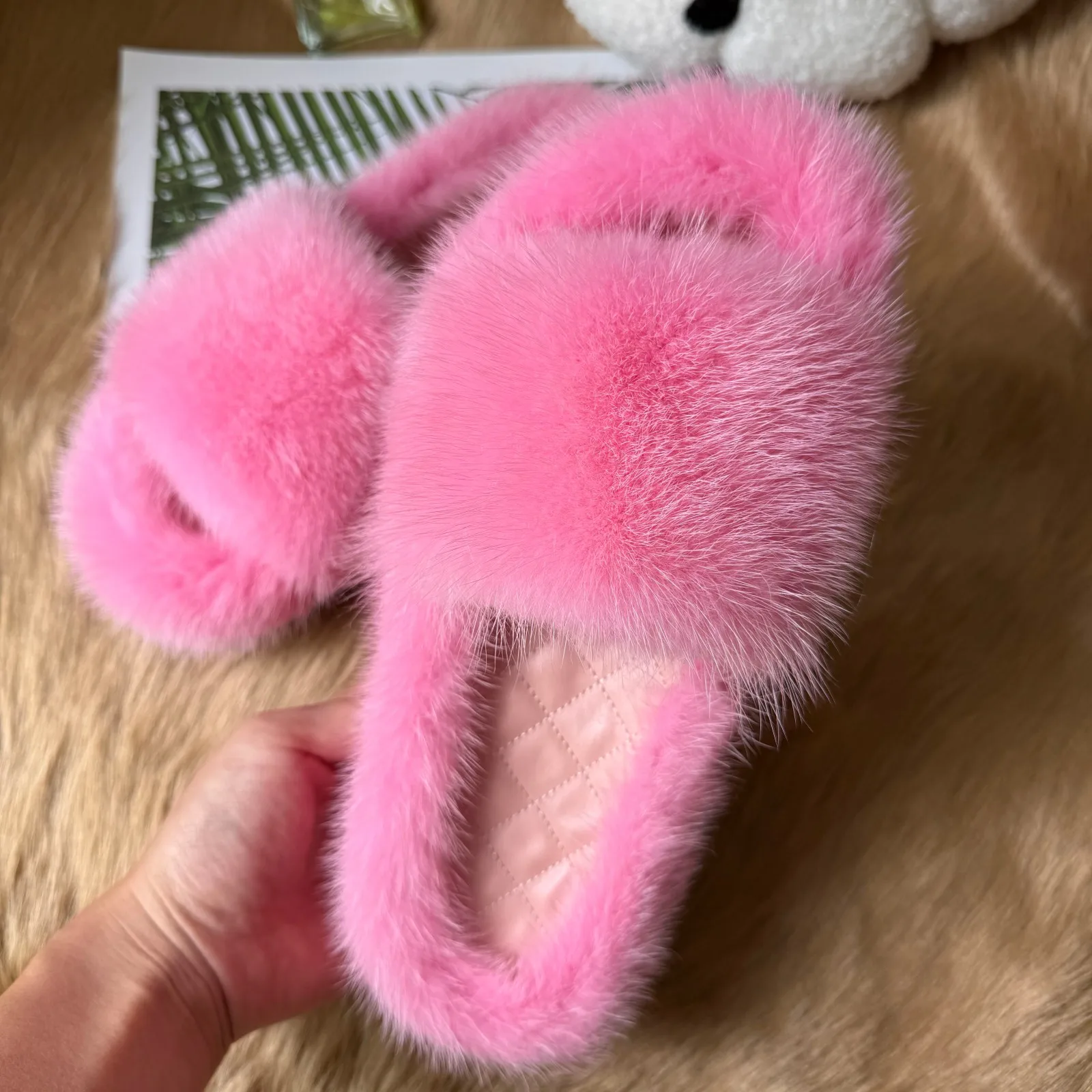 Dicke, warme Hausschuhe aus echtem Nerzfell für Damen, flauschige Pantoffeln, luxuriöse, warme Plüschfell-Schuhe für den Winter. – Detail 18