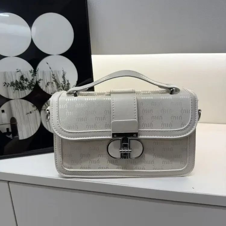 

High End Elegant Women Handbag with Trendy Design Vintage Casual Simple Style Luxury Leather Bag for Daily Life and Work