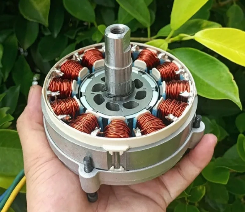 motore-meccanico-brushless-ad-alta-potenza-per-progetti-fai-da-te
