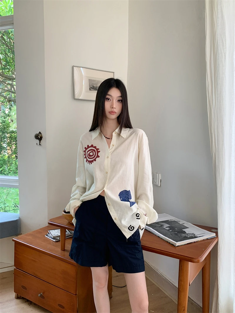 

Корейский дышащий женский повседневный топ из полиэстера с длинным воротником све, свободный крой и принтом, повседневный топ средней длины