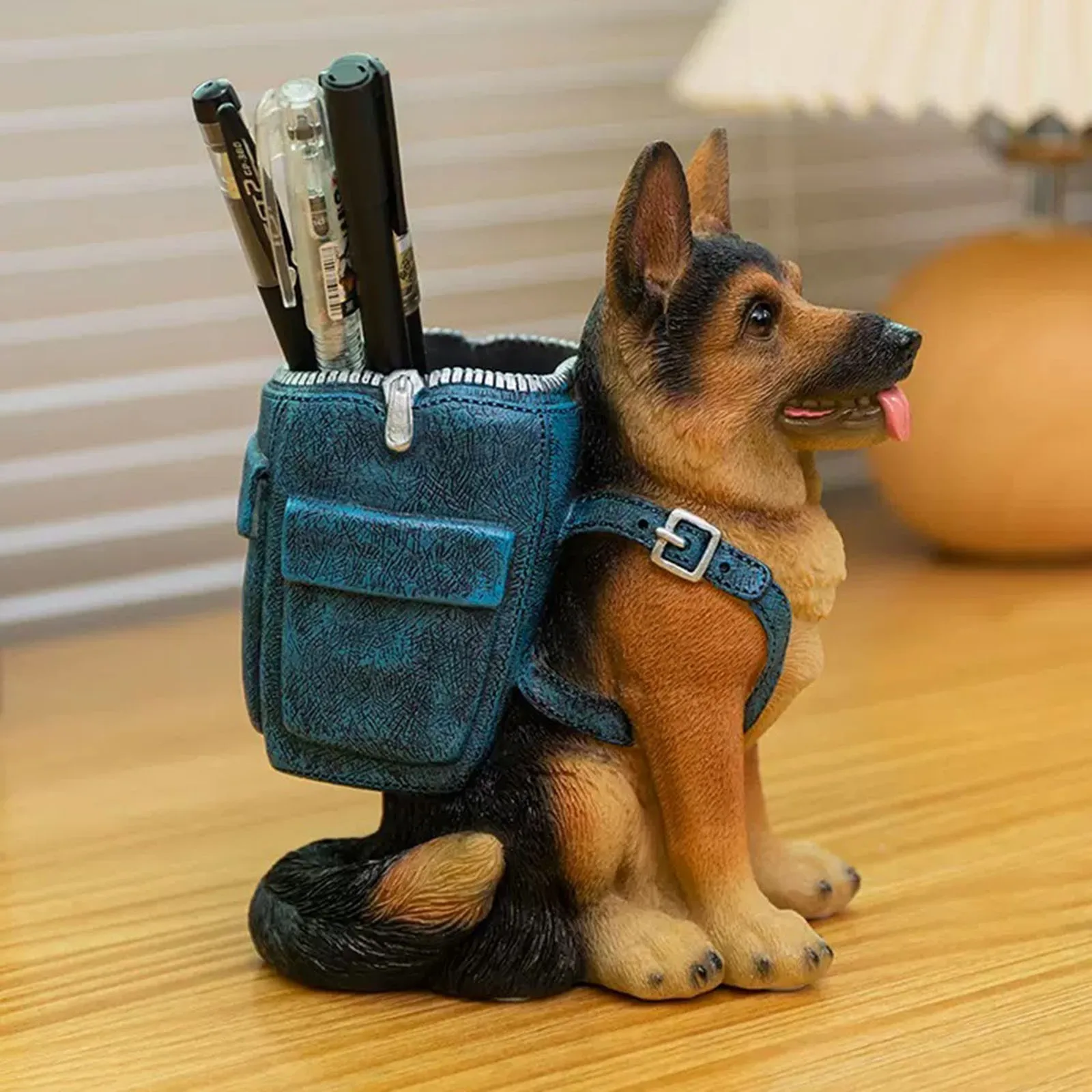 Creative German Shepherd Backpack Pen Holder, Cartoon Animal Stationery Storage Box, Cute Dog Statue Resin Craft Ornament