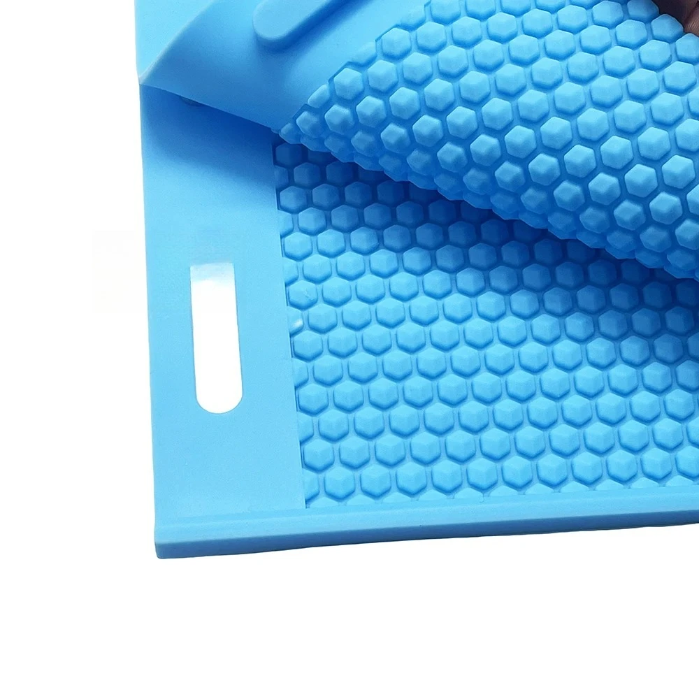 Molde Manual de silicona para base, molde en relieve, peine de cera, prensa con patrón, herramienta de apicultura DIY para abeja