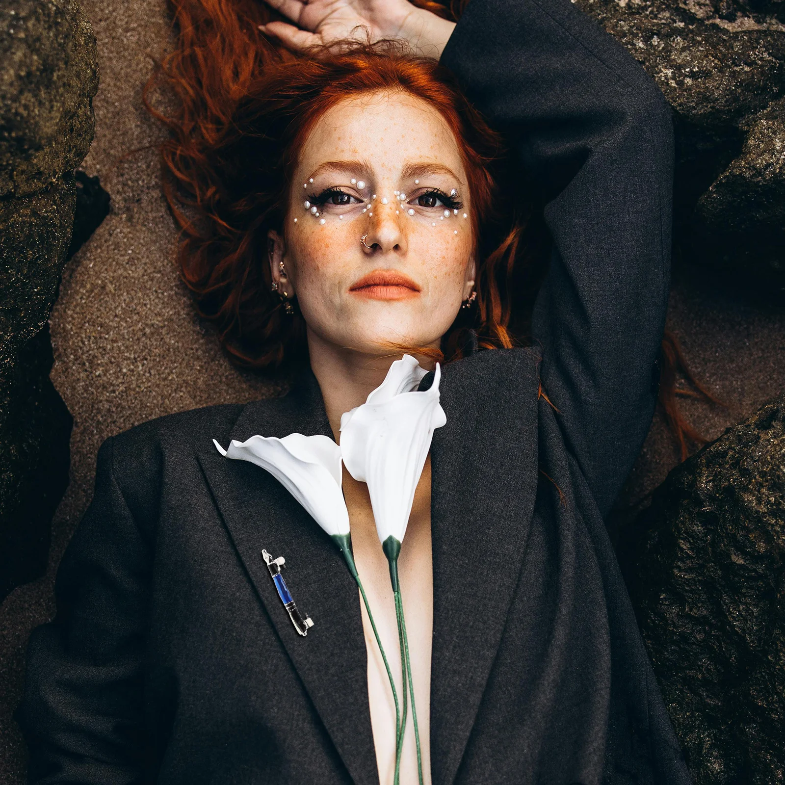 

Vintage Fountain Pen Brooch Pin Enamel Metal Lapel Badge for Jacket Shirt Tie Hat Backpack Decor Mens Womens Fashion Accessory