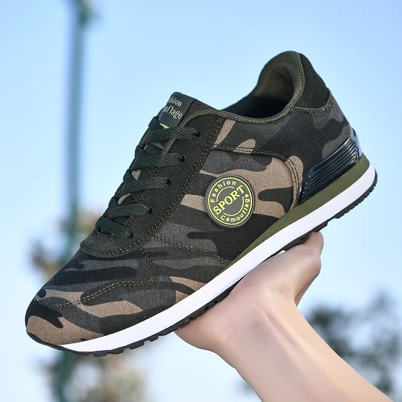 New Camouflage Casual Sneaker Male Student Canvas Shoes Lightweight Training Running Shoes