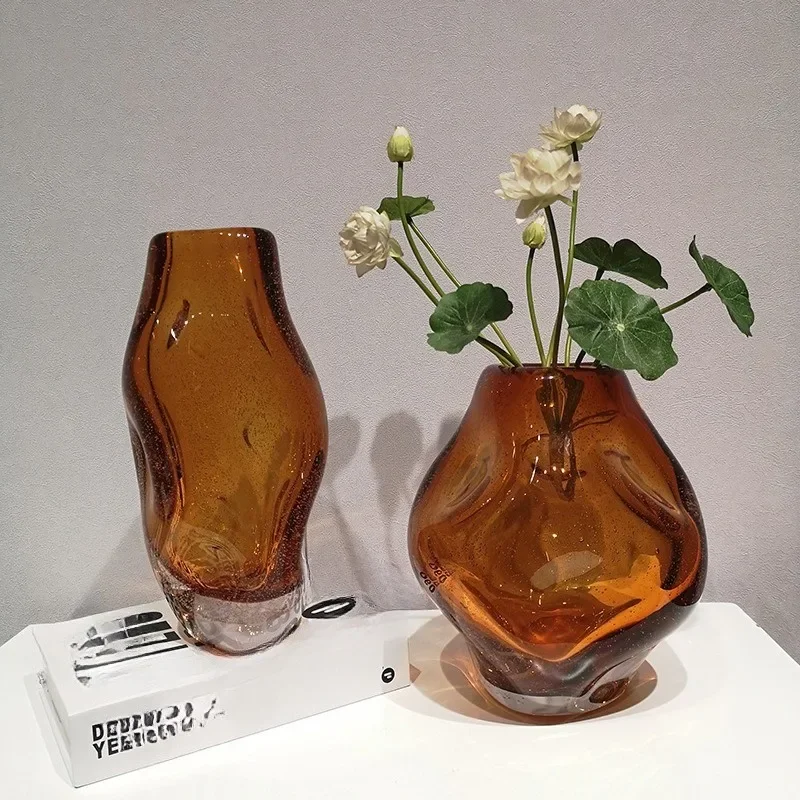 Simple and modern, irregular bubble handicraft glass vase