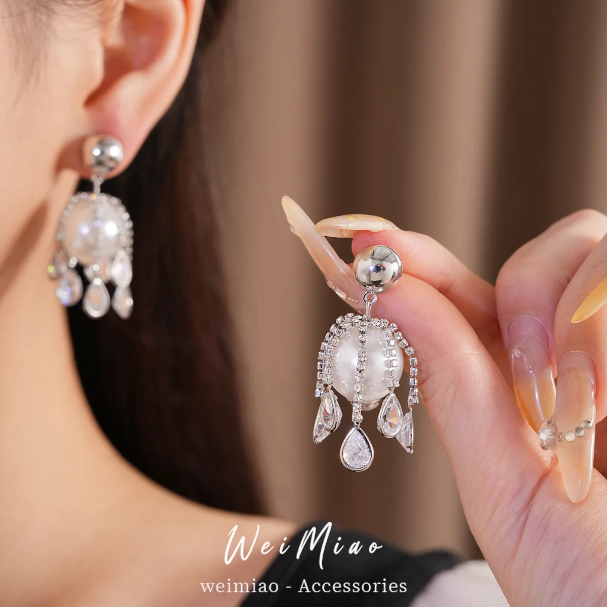 Glamorous Pearl Chandelier Drop Earrings Dazzling Rhinestone Tassel Ear Danglers High Fashion Party Evening Jewelry For Women
