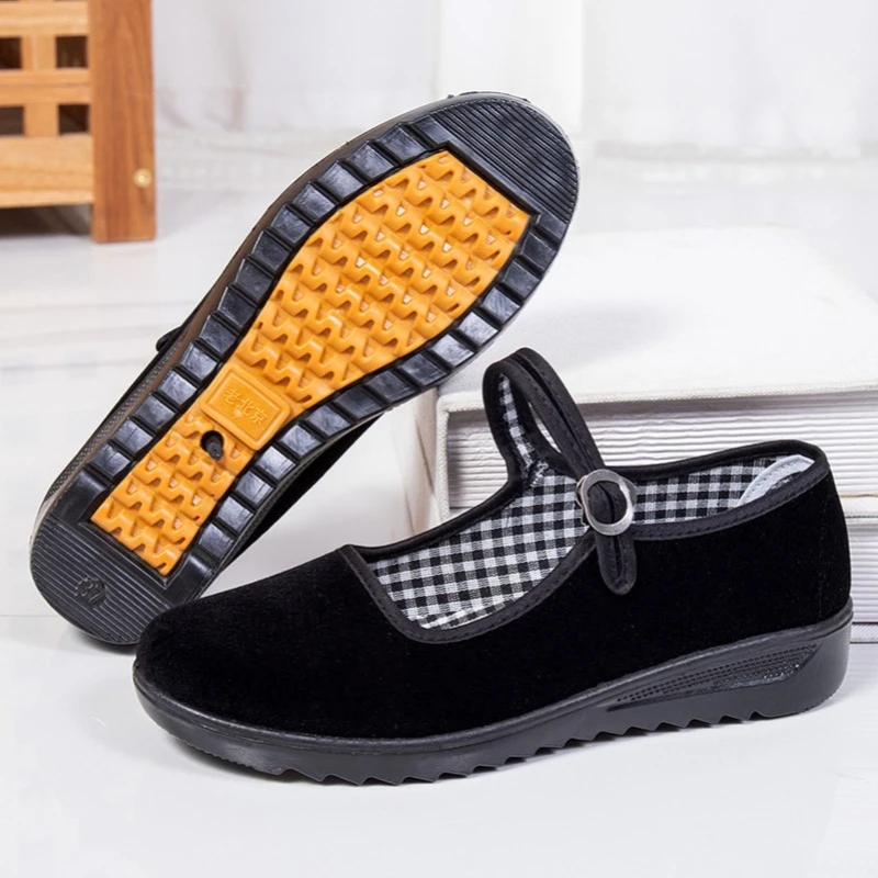 Women Velvet Mary Jane Strap‑on Old Beijing Cloth Shoes Comfort Non‑slip Sole Elderly Ladies Casual Walking Flat Shoes