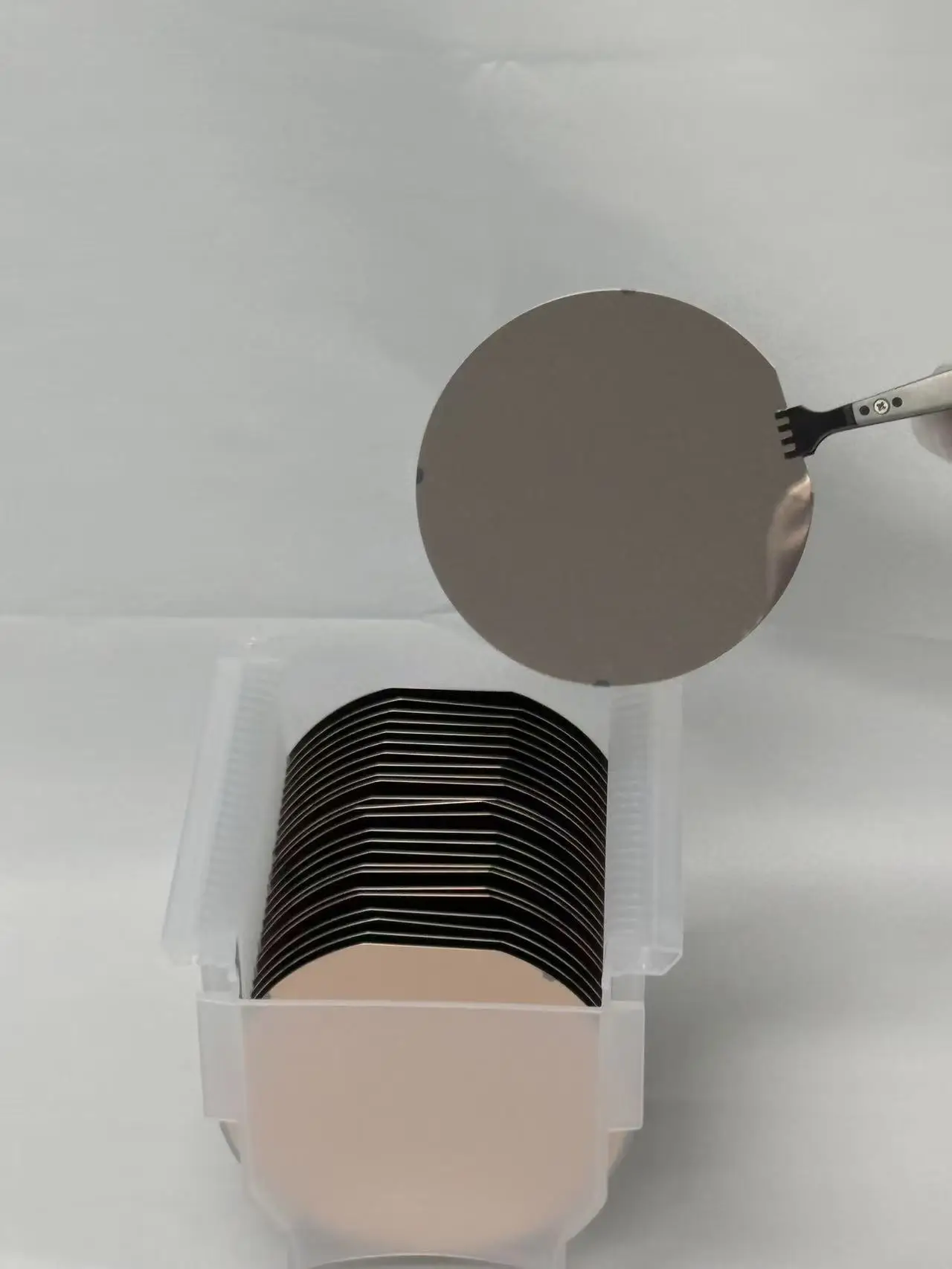 SOI Wafer Metal Copper Coated Silicon Wafer High Insulation Substrate for MEMS, TEC Peltier, Sensor, Lab Research