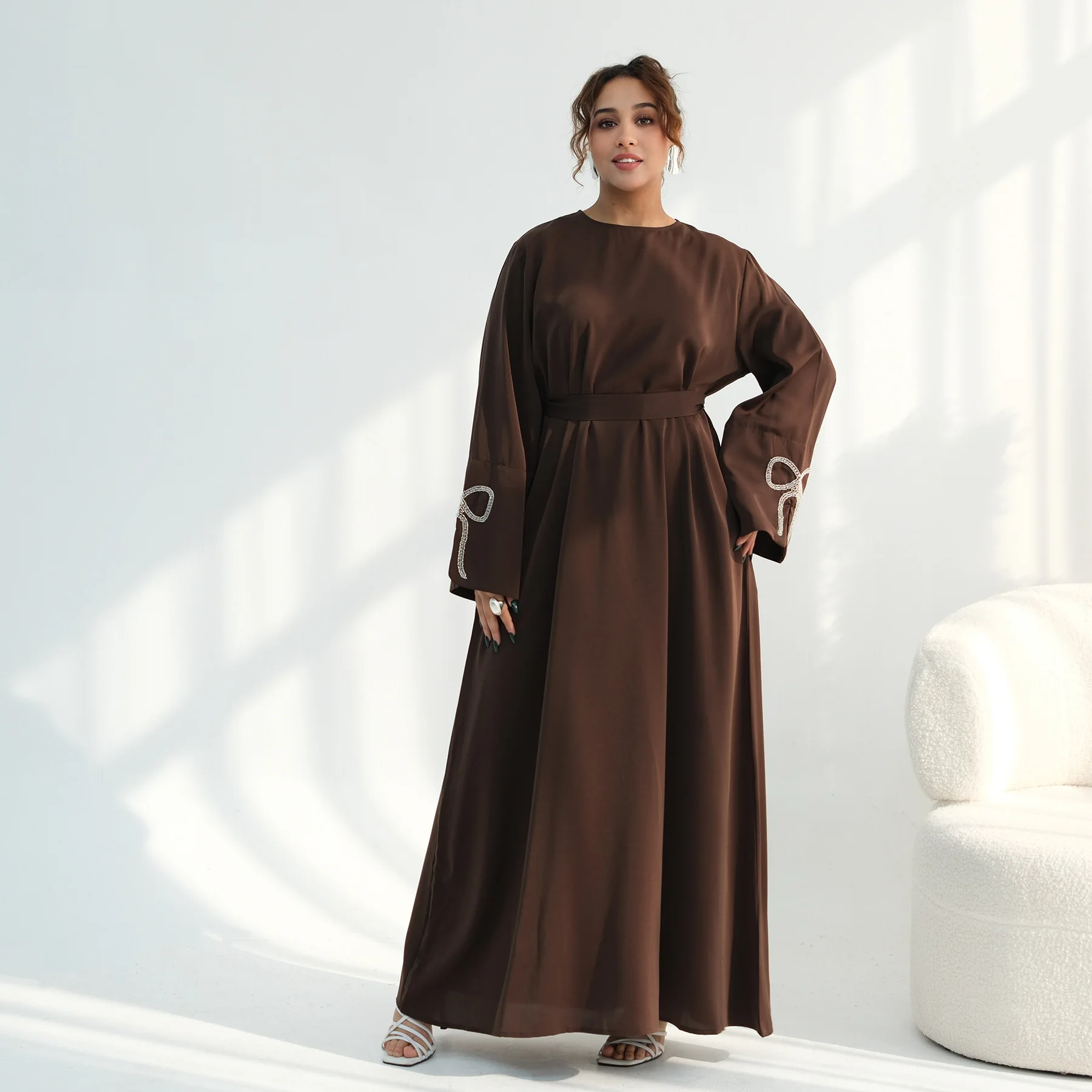 

Ид Мубарак Платье Абая с кристаллами и шипами для женщин Арабский мусульманский скромный халат с бантом и рукавами Турция Dubai Musulmane Femme Vestidos Новый