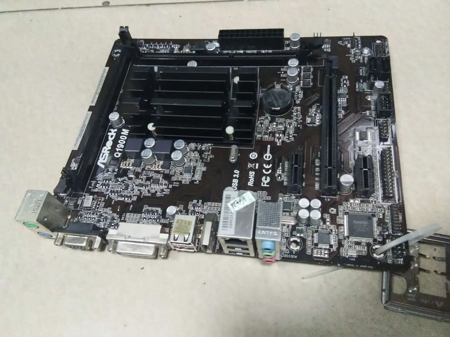 Imagem -06 - Integrado J1900 Quad-core Cpu Baixa Potência Ddr3 Aleatoriamente Enviar Marca Aparência Asrock-q1900m