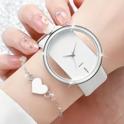 2PCS/Set Women's Watch Hollow Out Fashion Quartz Watch Analog PU Leather Wrist Watch with Heart Bracelet