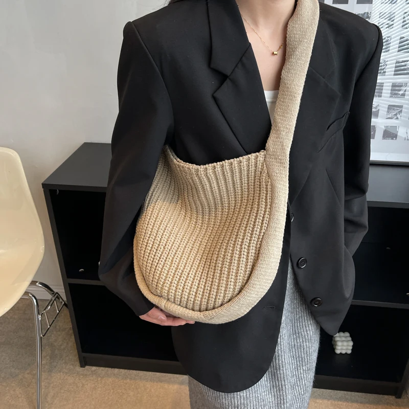 

New Designer Casual Women Fashionable Handbags Leisure Large Pocket Capacity Knit Leisure Summer Beach Shopping Shoulder Bags