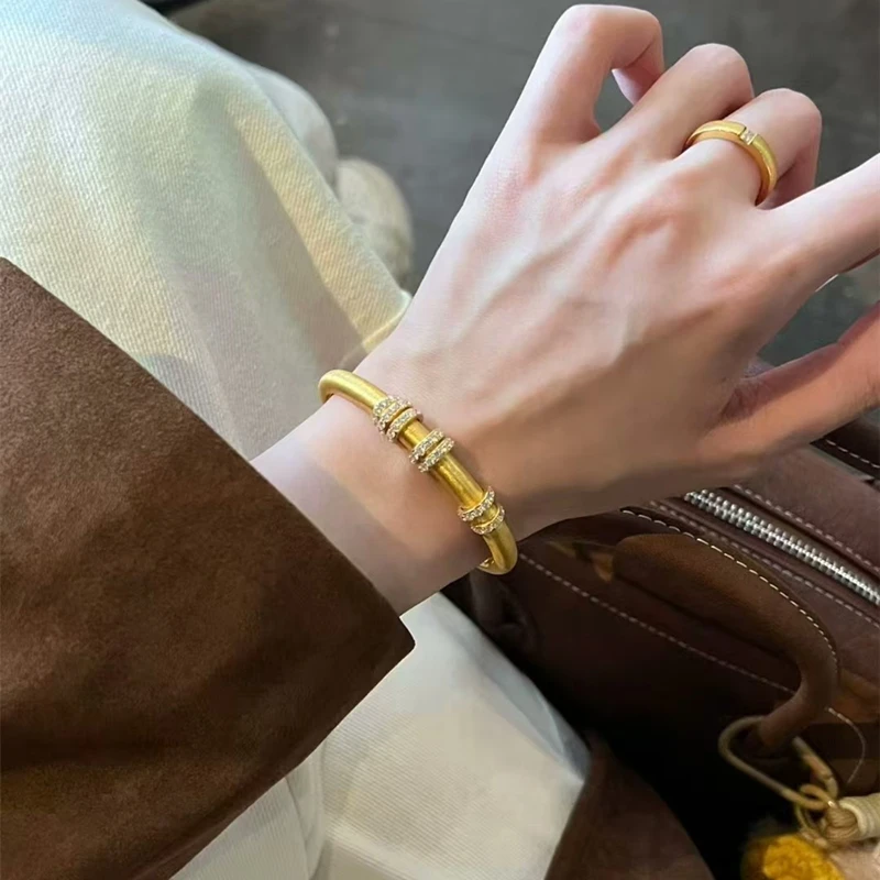 Women's Hand-Drawn Process Bracelet 2025 Hot European American Classic Light Luxury All-In-One Party Jewelry