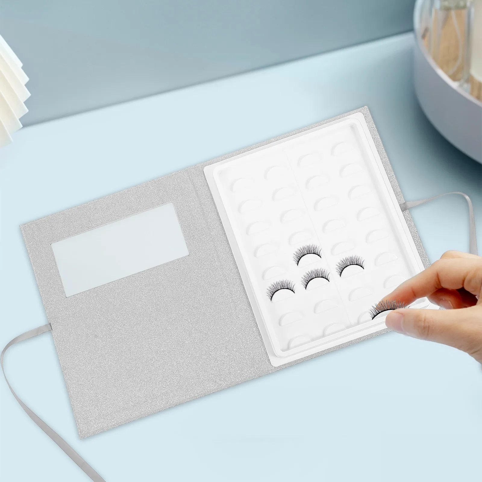 1Pcs Eyelash Storage Case Durable Paper Fake Eyelash Box Lightweight Portable False Lash Organizer Lash Storage Case