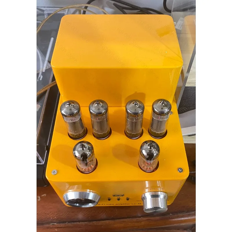 For 6P1 push-pull amplifier, a pure tube amplifier. Rated output power: 12W+12W, output impedance: 4-8Ω