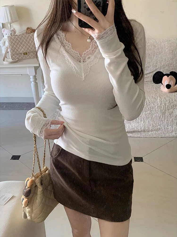 الصلبة الدانتيل المرقعة كم طويل تي شيرت مثير سليم المرأة الأعلى 2025 الربيع الصيف موضة جديدة الملابس الكورية نمط
