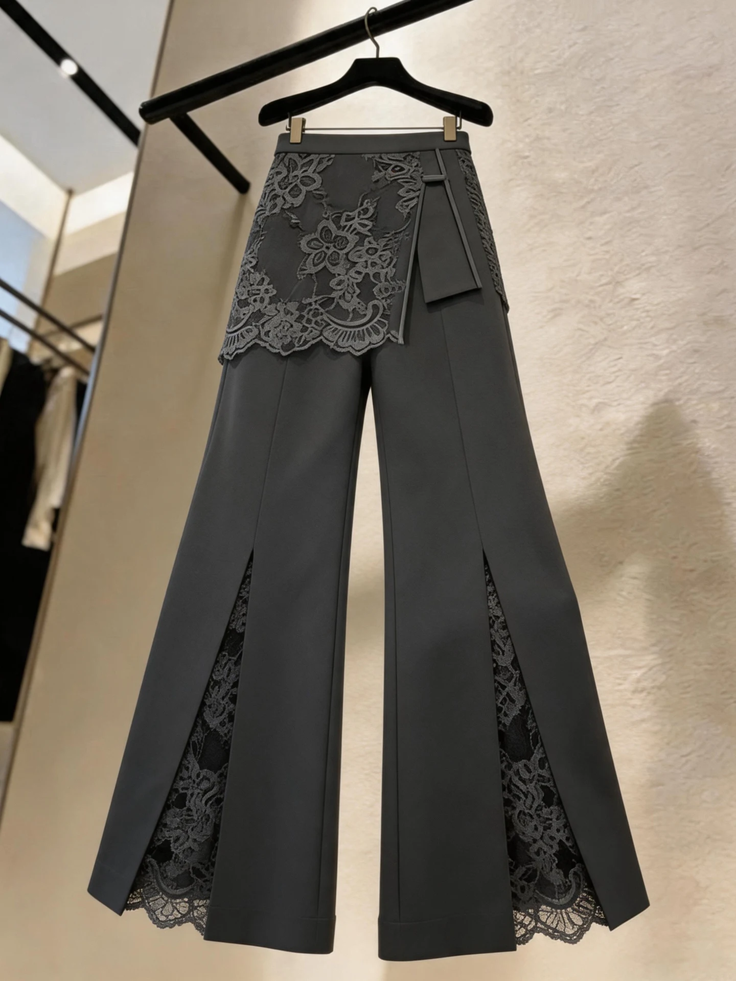 

High Waist Lace Patchwork Casual Pants Women's 2026 Summer New Style Slimming Design Casual Pants Breathable Polyester Fiber