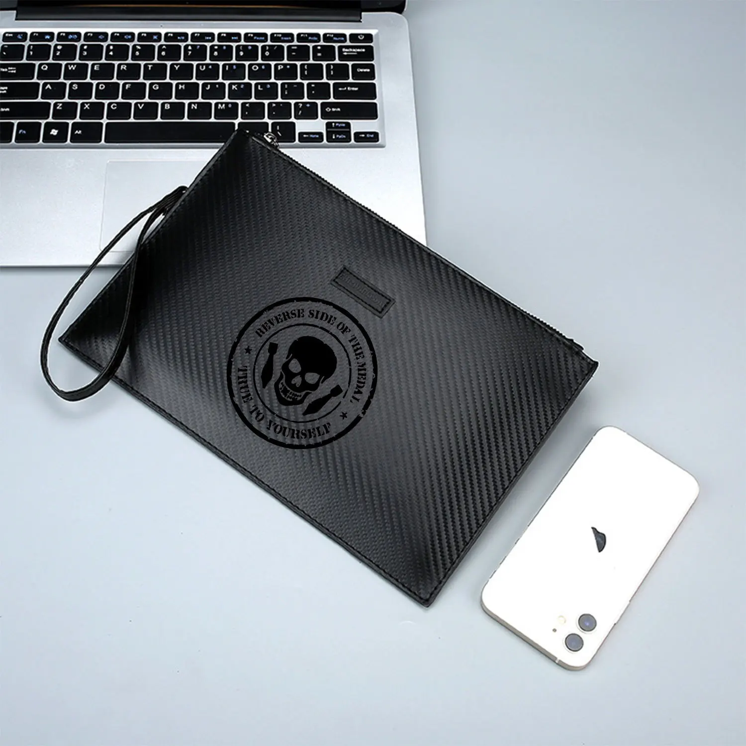 Tas Tangan Pria PU Bermotif Tengkorak Sisi Terbalik yang Elegan, Modis dan Praktis untuk Penggunaan Sehari-hari