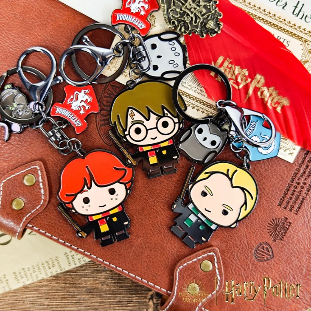 Llaveros genuinos de Harry Potter, llaveros de dibujos animados Kawaii Hermiones Rons, accesorios para mochila, llavero para fanáticos, regalos para niñas