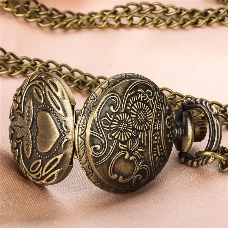 Vintage Style Small Size Heart Pattern Men Women Quartz Analog Pocket Watch Arabic Number Display Long Necklace Chain Gift