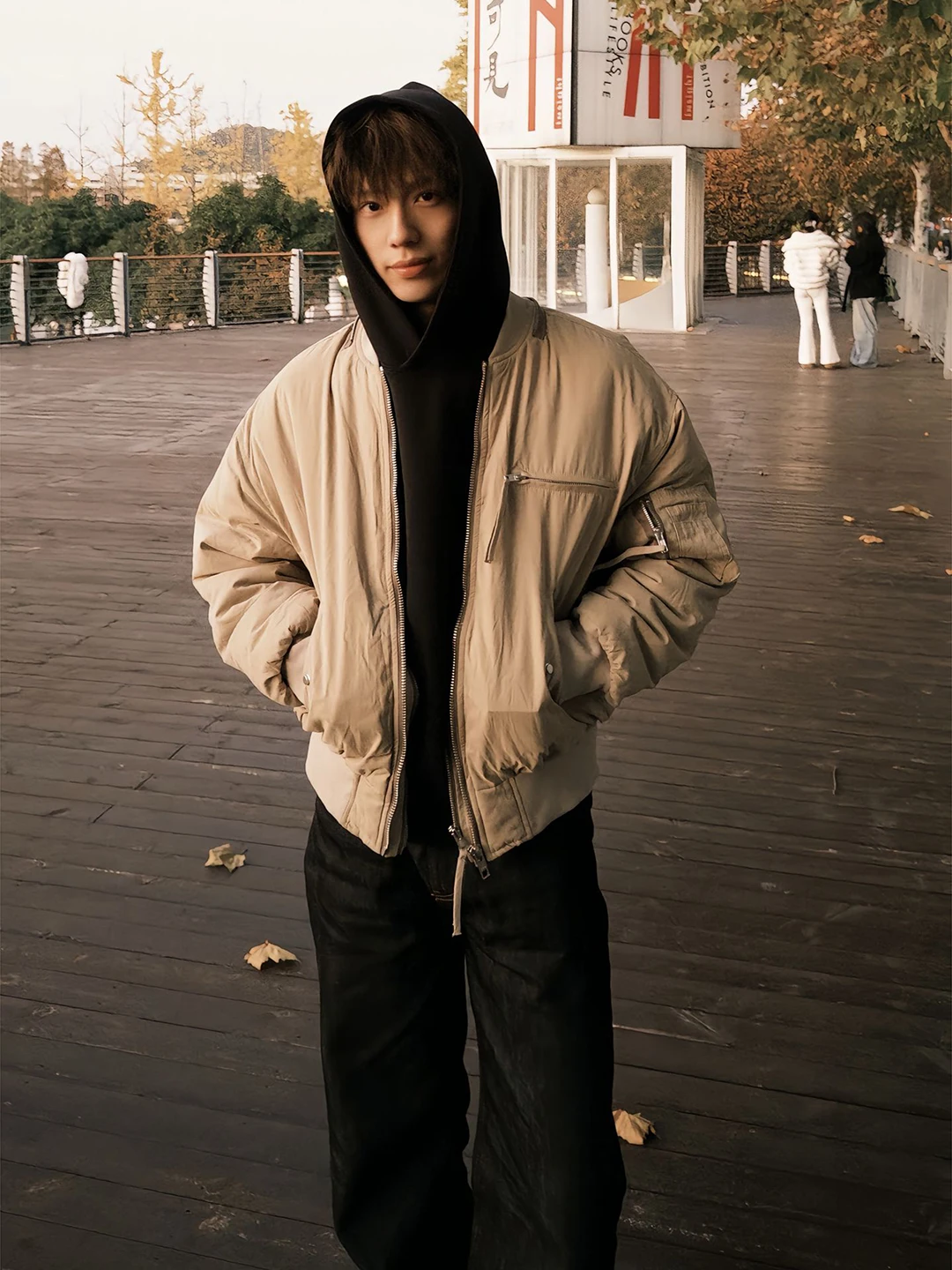 

Мужская утепленная зимняя куртка-бомбер цвета хаки из хлопка, повседневная, с длинными рукавами, воротником-стойкой, в стиле рабочей одежды