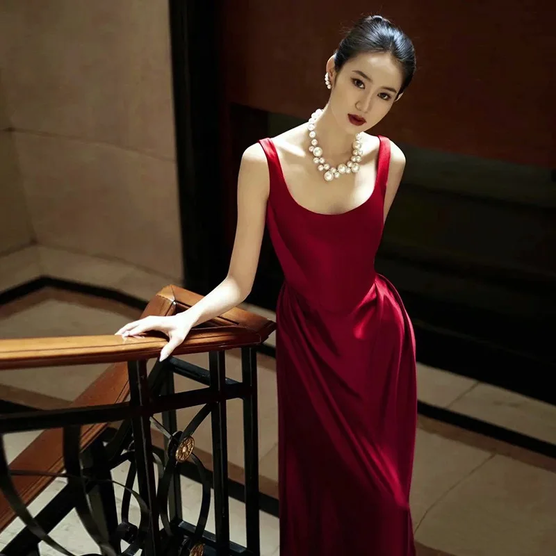 N46Burgundy elegant bride wedding toast dress