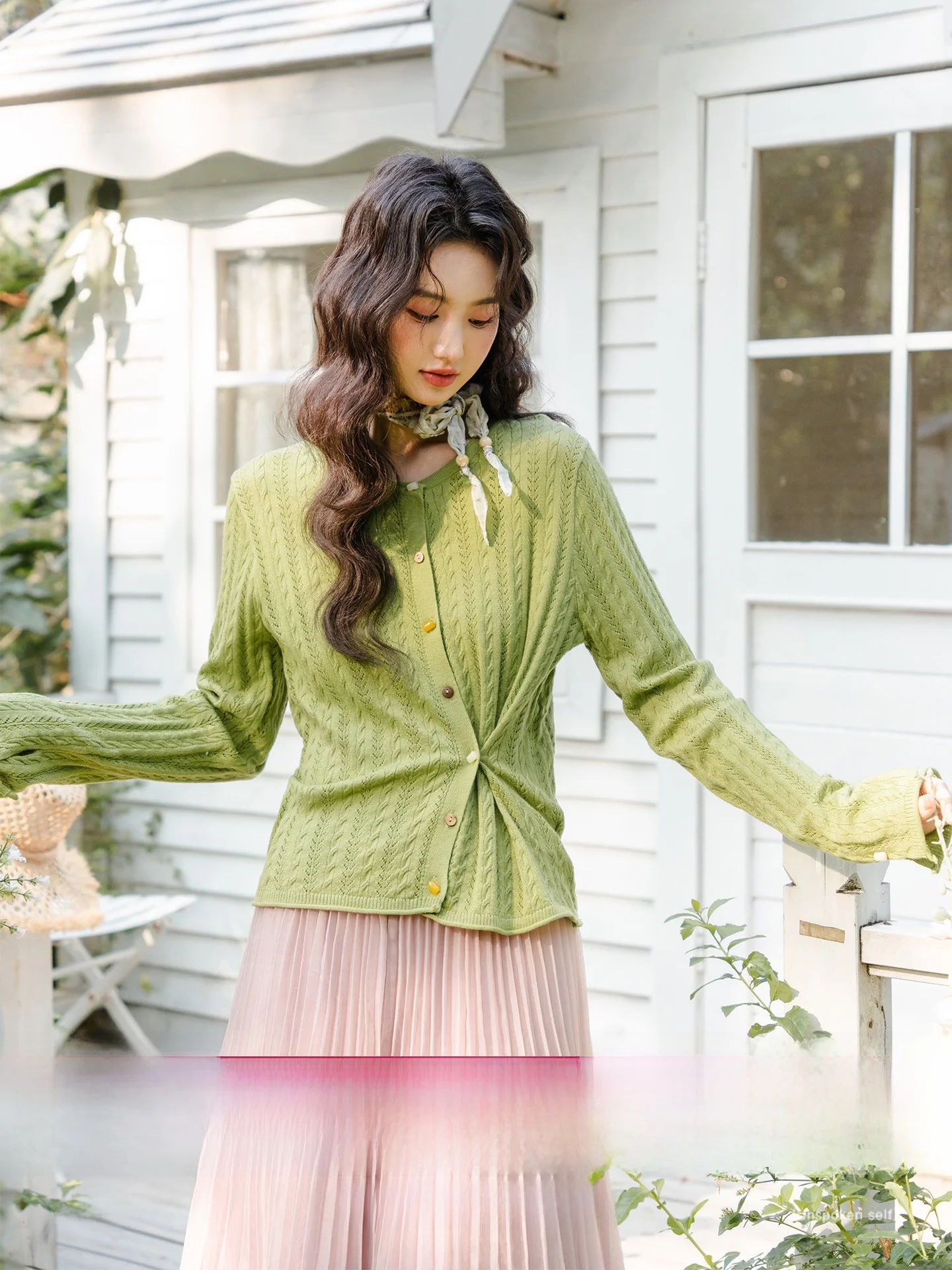 

Уникальный красивый зеленый вязаный свитер-кардиган для женщин, весенняя внутренняя и внешняя одежда, из полиэфирного волокна, с длинными рукавами, на пуговицах